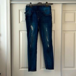 Rock & Republic Fever Jeans (Jeggings)